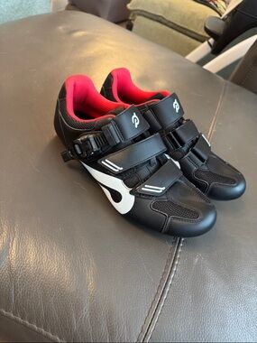 Peloton Cycling Shoes Size 42 Women's 11